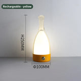 Lampe de table créative en forme de bouteille de vin