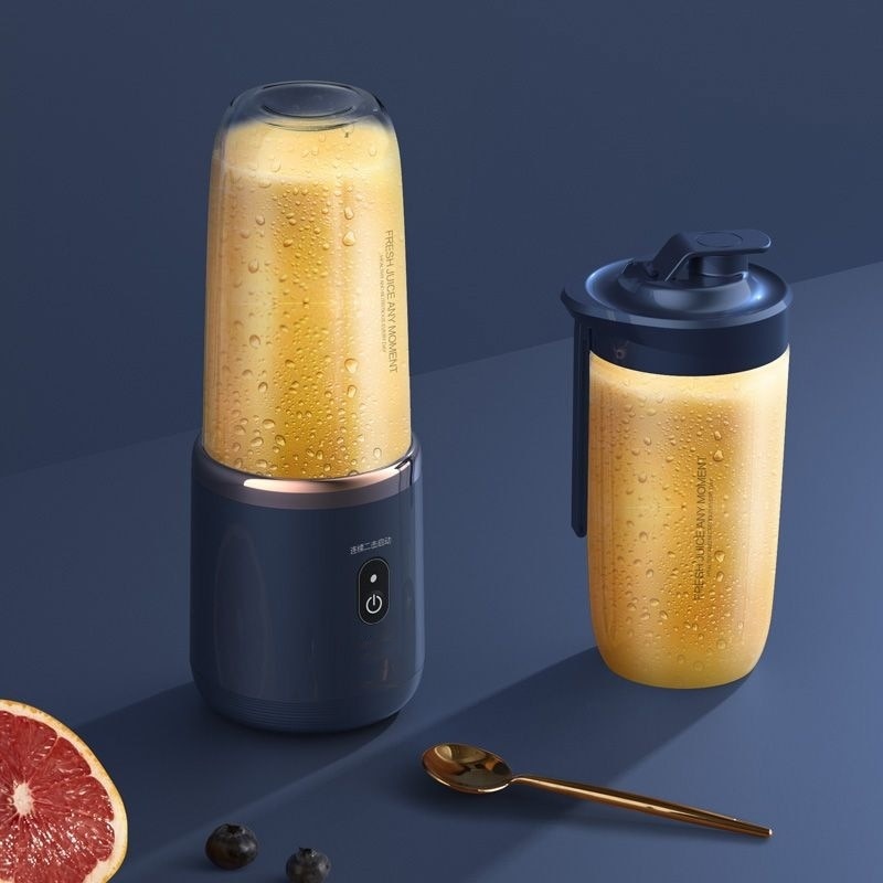 Mini blender portable avec gobelet OFFERT