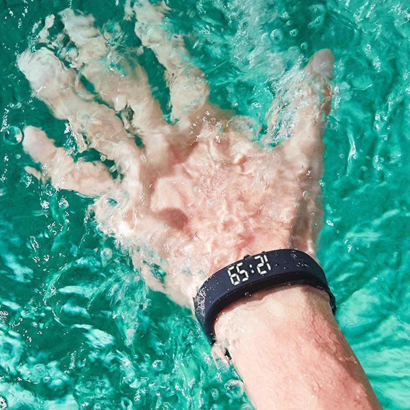 Bracelet Intelligent LED Étanche – Smartband avec Podomètre, Montre Numérique et Alarme Vibrante