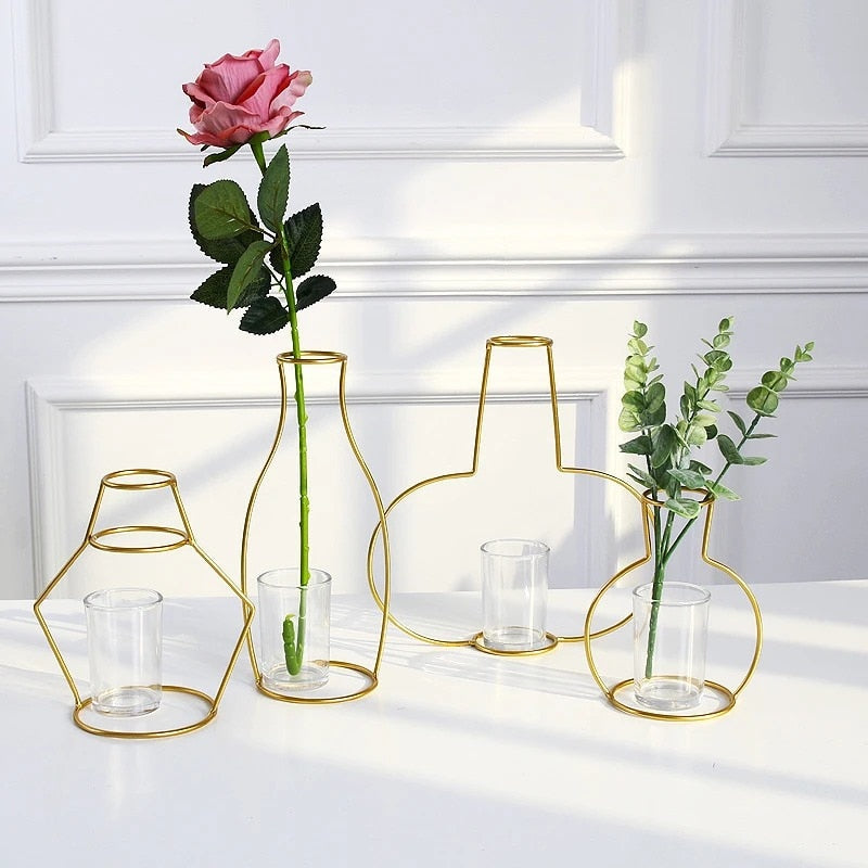 Vases minimaliste à fleurs en fer