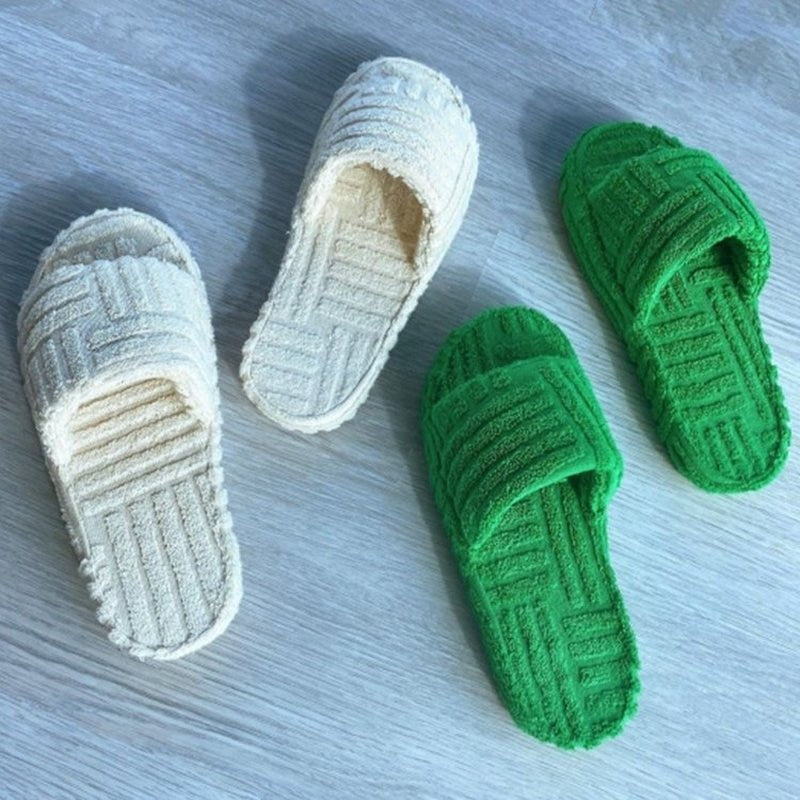 Pantoufles en éponge absorbante