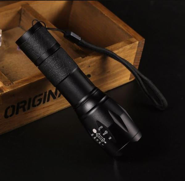 Mini lampe torche ULTRA puissante